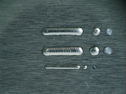 <a href='http://m.537t.com/product/3.htm' class='text_a'>模具激光焊機</a>修復(fù)鏡面模具效果